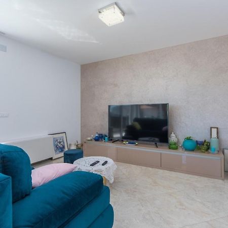 PUY Modern Apartments With Shared Pool Near The Sea מראה חיצוני תמונה