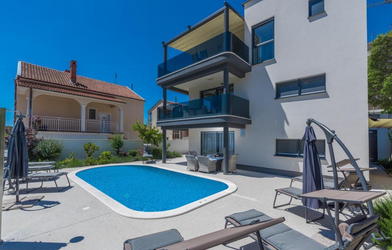 PUY Modern Apartments With Shared Pool Near The Sea מראה חיצוני תמונה