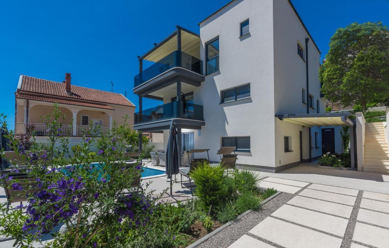 PUY Modern Apartments With Shared Pool Near The Sea מראה חיצוני תמונה