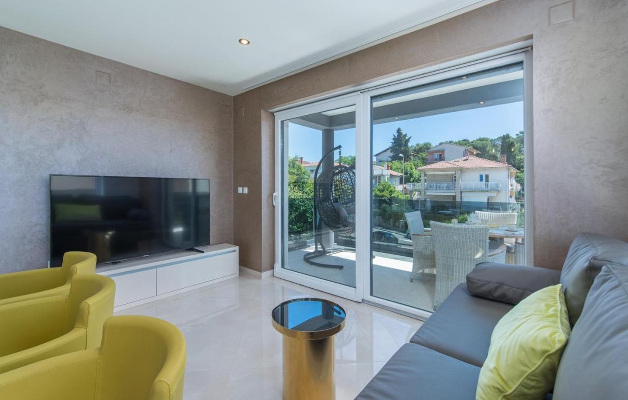 PUY Modern Apartments With Shared Pool Near The Sea מראה חיצוני תמונה