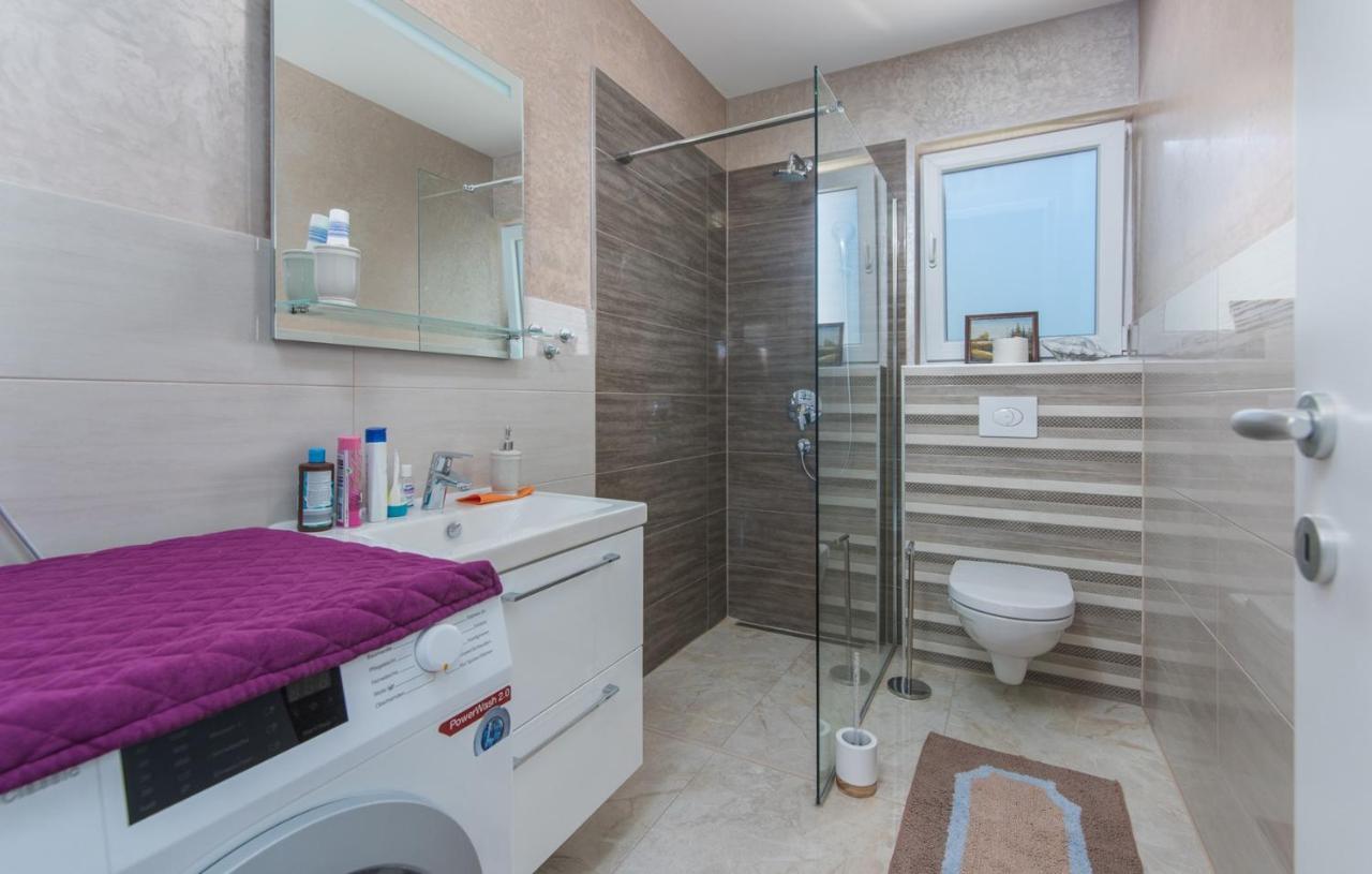 PUY Modern Apartments With Shared Pool Near The Sea מראה חיצוני תמונה