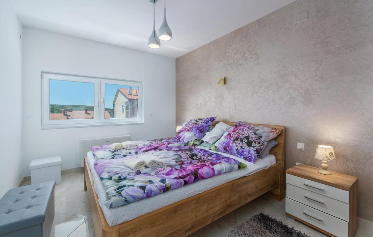 PUY Modern Apartments With Shared Pool Near The Sea מראה חיצוני תמונה